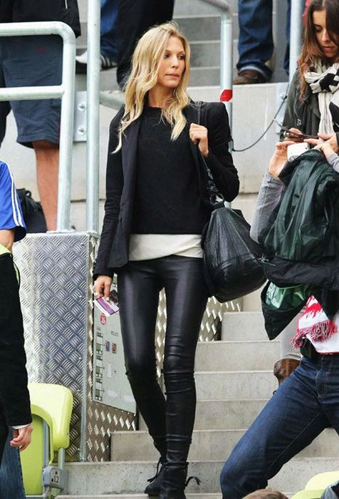 Дівчата футболістів збірної Німеччини (15 фото) – фото 2