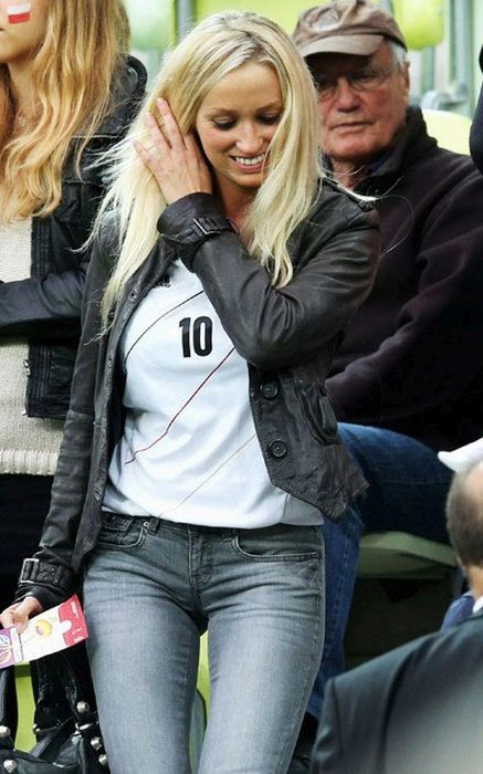 Дівчата футболістів збірної Німеччини (15 фото) – фото 12