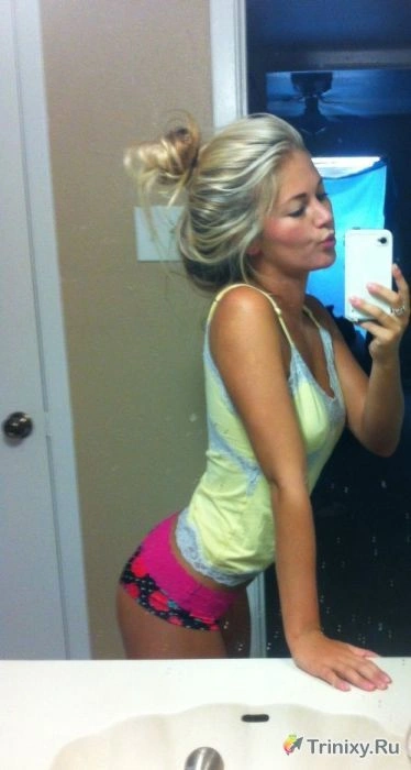 Дівчата перед дзеркалом (44 фото) – фото 30