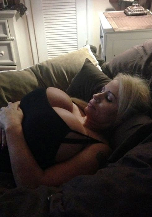 Кандидатка на звання володарки найбільшої груди в світі (21 фото) – фото 13