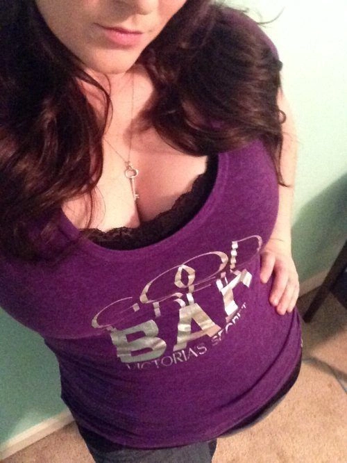 Худі дівчата з великими грудьми (44 фото) – фото 22