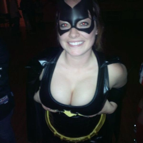 Худі дівчата з великими грудьми (46 фото) – фото 12