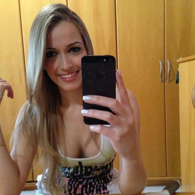 Гарні дівчата і дзеркало (44 фото) – фото 2