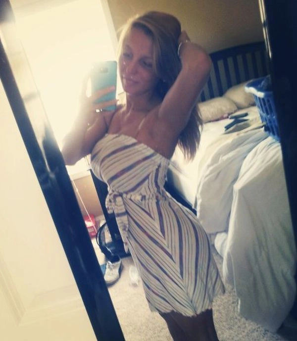 Гарні дівчата і дзеркало (44 фото) – фото 22