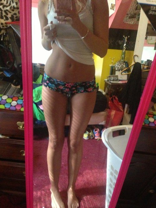 Гарні дівчата і дзеркало (44 фото) – фото 44