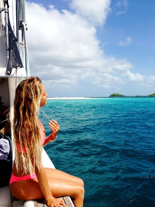 Алана Бланчард - професійна серфінгістка (40 фото) – фото 14