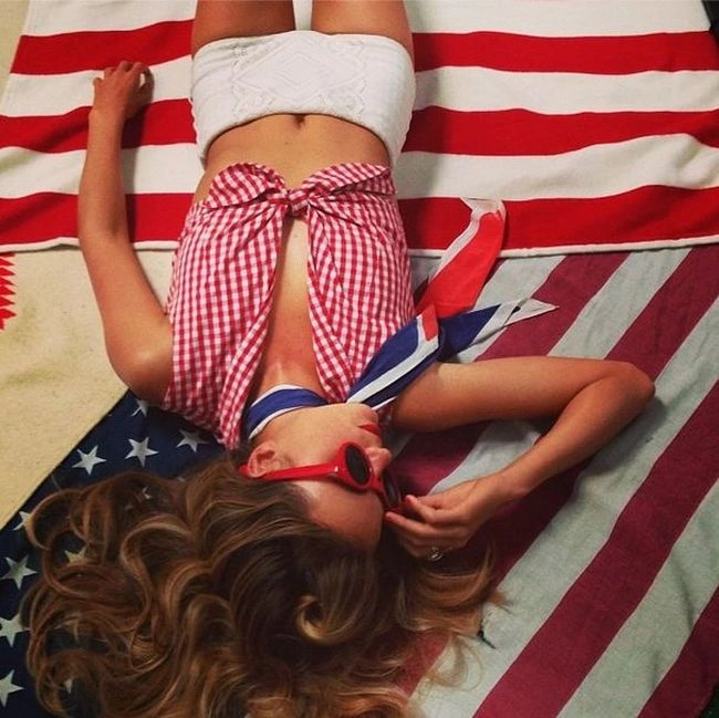 Алана Бланчард - професійна серфінгістка (40 фото) – фото 38