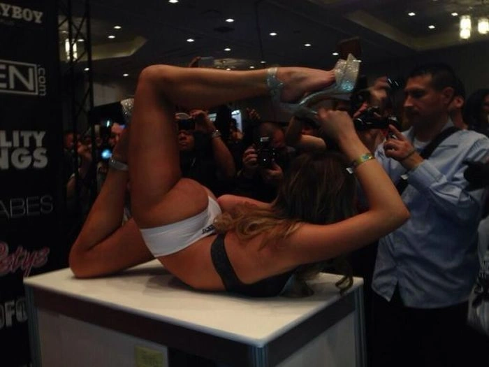 Нецензурні зображення для дорослих. Частина 16 (45 фото) – фото 9