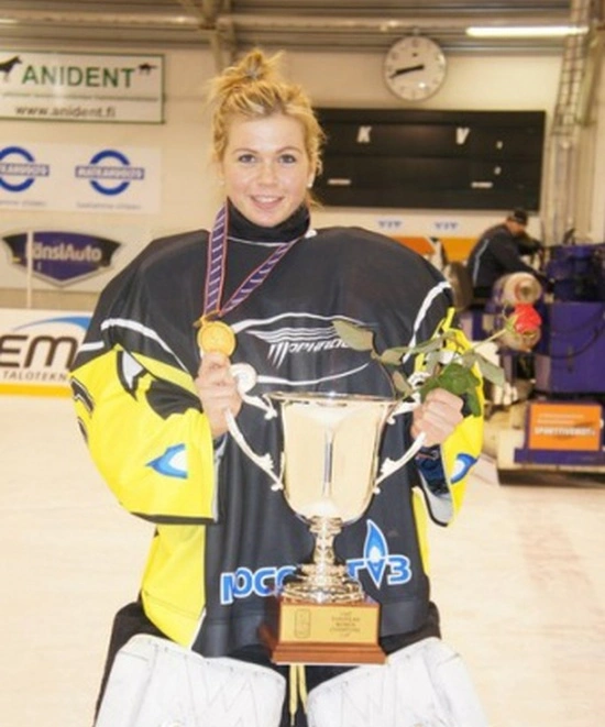 Незвичайна професія витонченої та крихітної красуні - Анни Пругової (12 фото) – фото 8