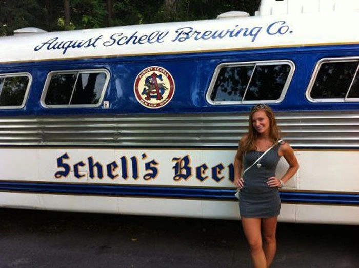 Елегантні дівчата в спокусливих платтях (50 фото) – фото 2