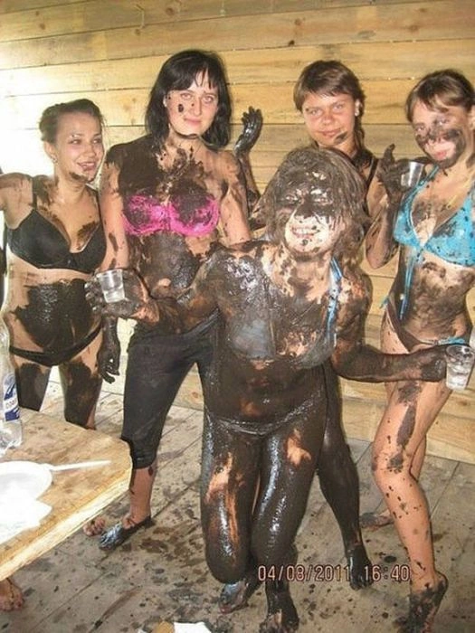 Дівчата в бруді (30 фото) – фото 3