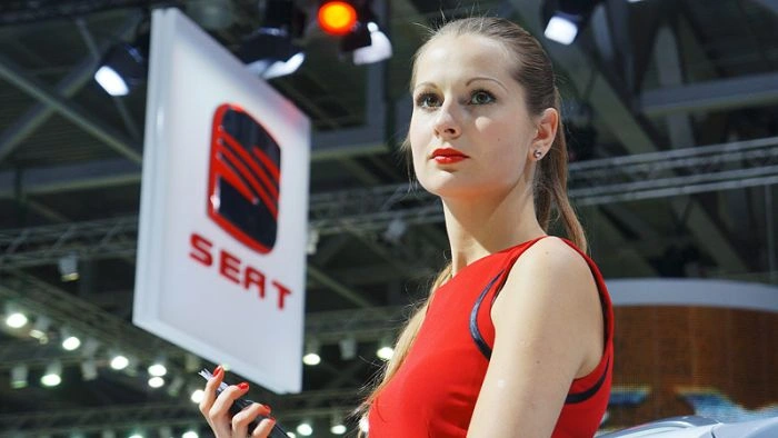 Дівчата Московського Міжнародного автомобільного салону (31 фото) – фото 22