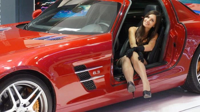 Дівчата Московського Міжнародного автомобільного салону (31 фото) – фото 31