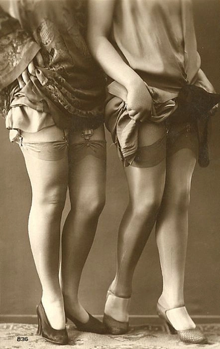 Жіночі панчішки та нижня білизна середини минулого століття (53 фото) – фото 4