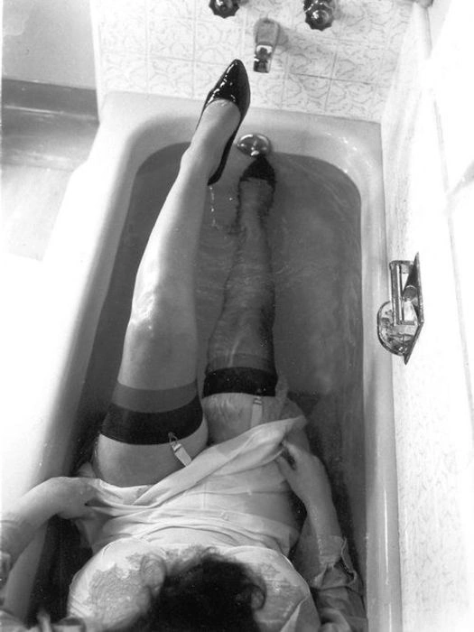 Жіночі панчішки та нижня білизна середини минулого століття (53 фото) – фото 44