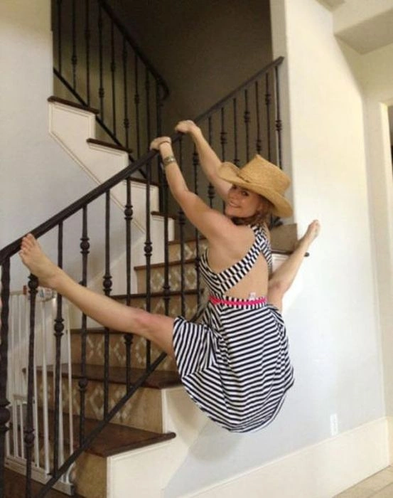 Гнучкі дівчата, які дбають про свою фігуру (54 фото) – фото 24