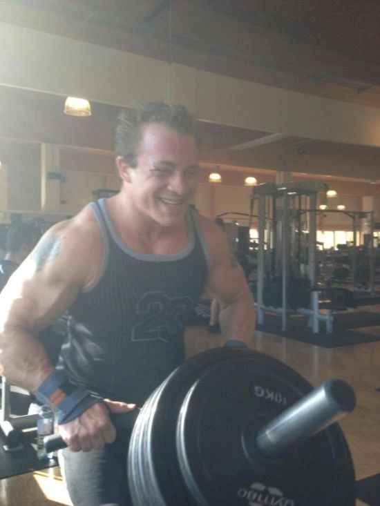 Каролайн Ванг. Жінка-бодібілдер (30 фото + відео) – фото 3