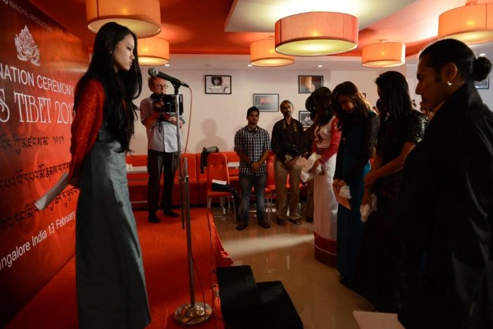 Переможницею конкурсу "Міс Тибет" стала її єдина учасниця (10 фото) – фото 2