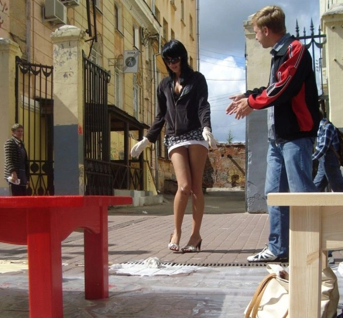 Ніжний вітерець і дівчата в міні-спідницях (29 фото) – фото 13