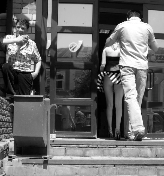 Ніжний вітерець і дівчата в міні-спідницях (29 фото) – фото 27