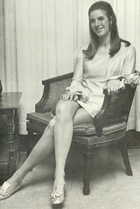 Короткі спідниці з минулого (107 фото) – фото 13