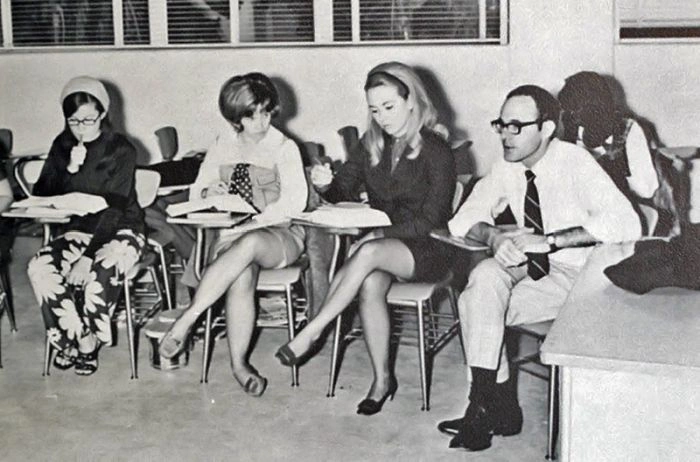 Короткі спідниці з минулого (107 фото) – фото 39