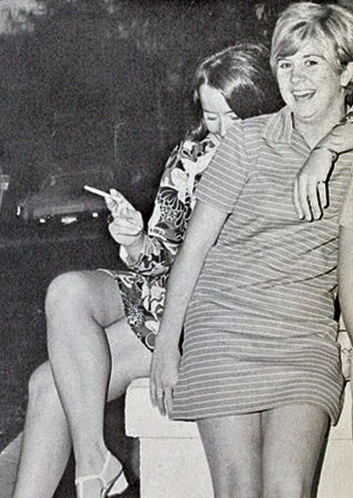 Короткі спідниці з минулого (107 фото) – фото 49