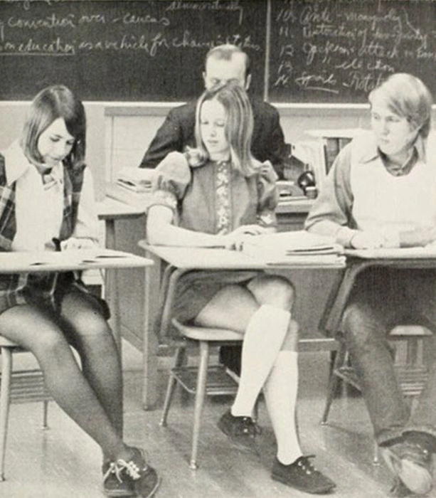 Короткі спідниці з минулого (107 фото) – фото 59