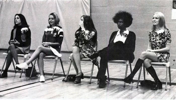 Короткі спідниці з минулого (107 фото) – фото 63