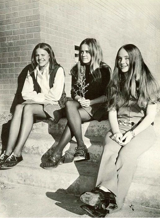 Короткі спідниці з минулого (107 фото) – фото 65