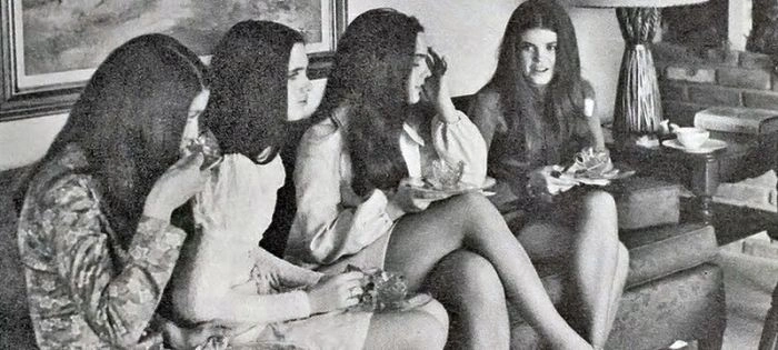 Короткі спідниці з минулого (107 фото) – фото 73