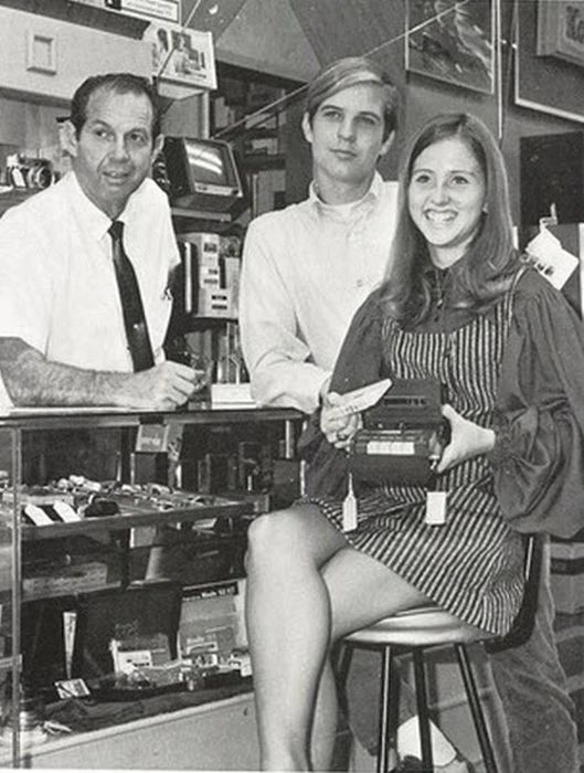 Короткі спідниці з минулого (107 фото) – фото 74