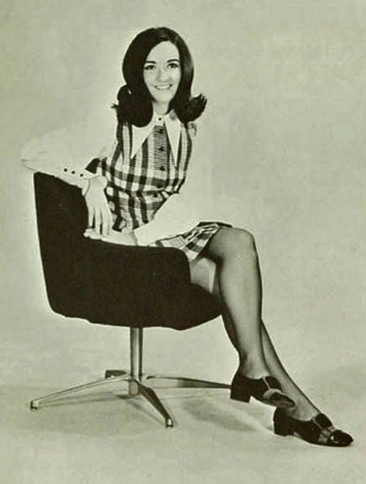 Короткі спідниці з минулого (107 фото) – фото 83