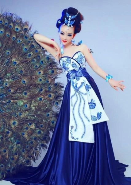 Дівчина "жива лялька" з Китаю (40 фото) – фото 6