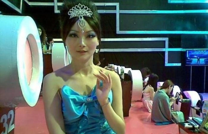 Дівчина "жива лялька" з Китаю (40 фото) – фото 12