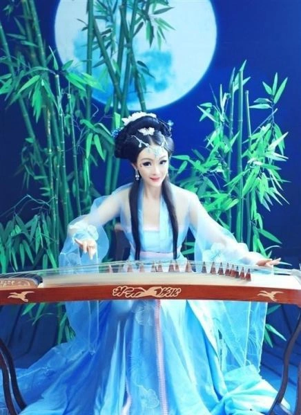 Дівчина "жива лялька" з Китаю (40 фото) – фото 13