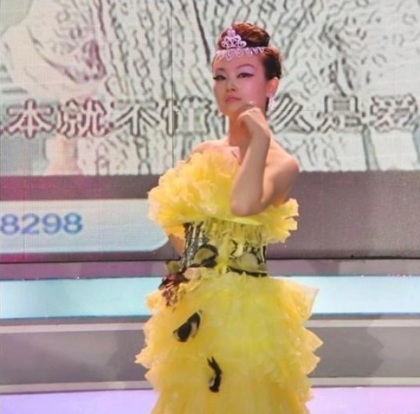 Дівчина "жива лялька" з Китаю (40 фото) – фото 19