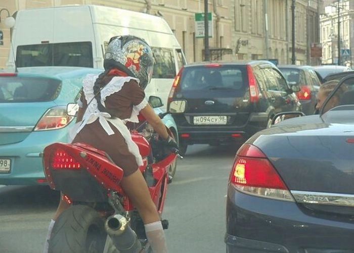 Емма - шанувальниця мотоспорту (15 фото) – фото 14