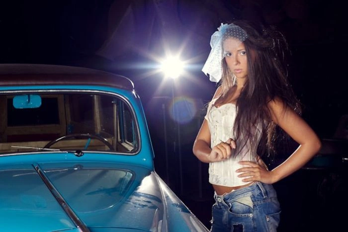 Дівчата та ретро-автомобілі (56 фото) – фото 24