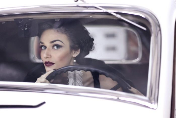 Дівчата та ретро-автомобілі (56 фото) – фото 44