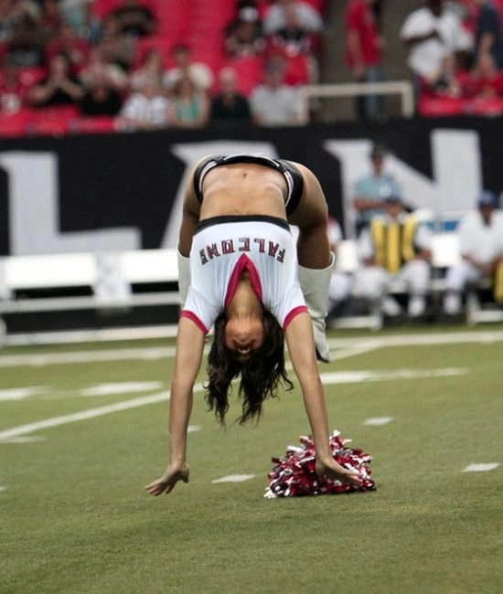 Граціозні дівчата-чірлідерки (82 фото) – фото 39