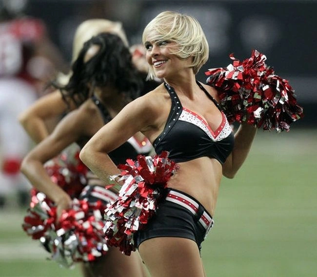 Граціозні дівчата-чірлідерки (82 фото) – фото 82