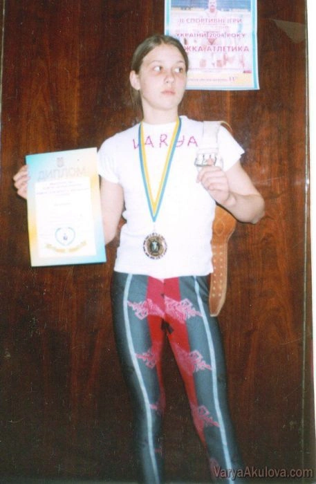 Найсильнішій дівчинці на планеті виповнилося 20 років (65 фото) – фото 19