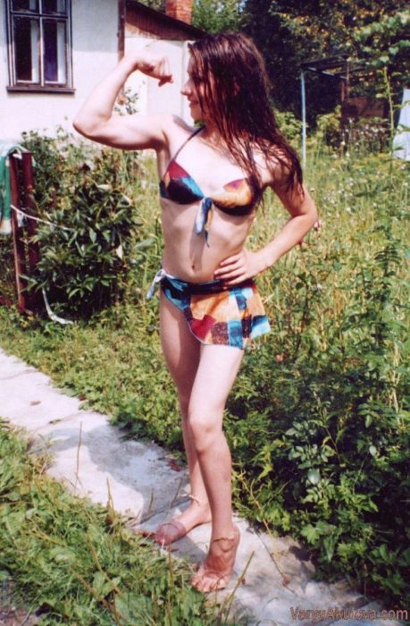 Найсильнішій дівчинці на планеті виповнилося 20 років (65 фото) – фото 34