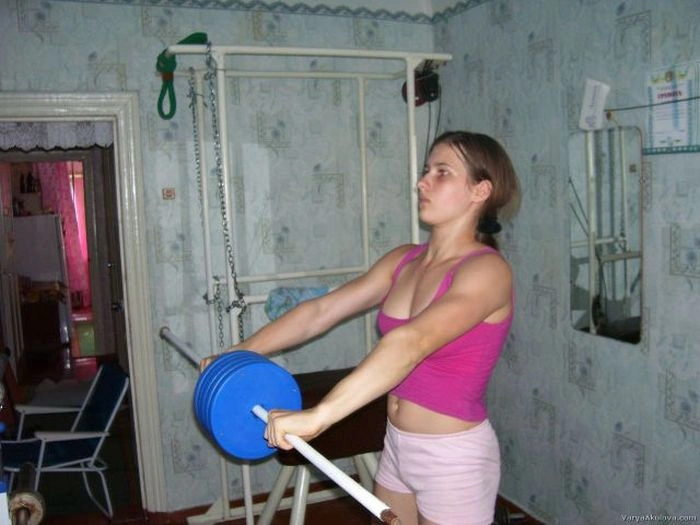 Найсильнішій дівчинці на планеті виповнилося 20 років (65 фото) – фото 49