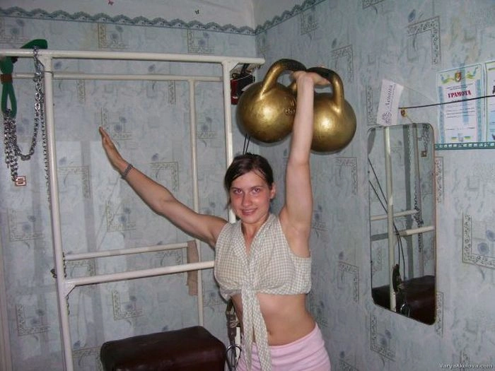 Найсильнішій дівчинці на планеті виповнилося 20 років (65 фото) – фото 54