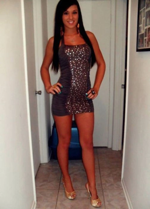 Дівчата в сексуальних платтях (45 фото) – фото 15