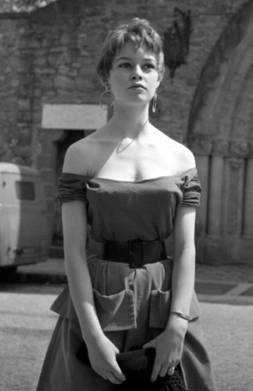 Красуні 40-х років минулого століття (19 фото) – фото 6