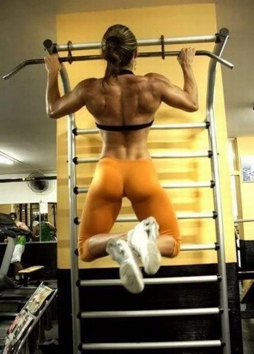 Граціозні дівчата з розкішною фігурою (40 фото) – фото 37