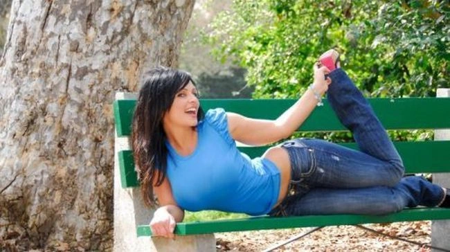 Дівчата з великим бюстом (40 фото) – фото 35